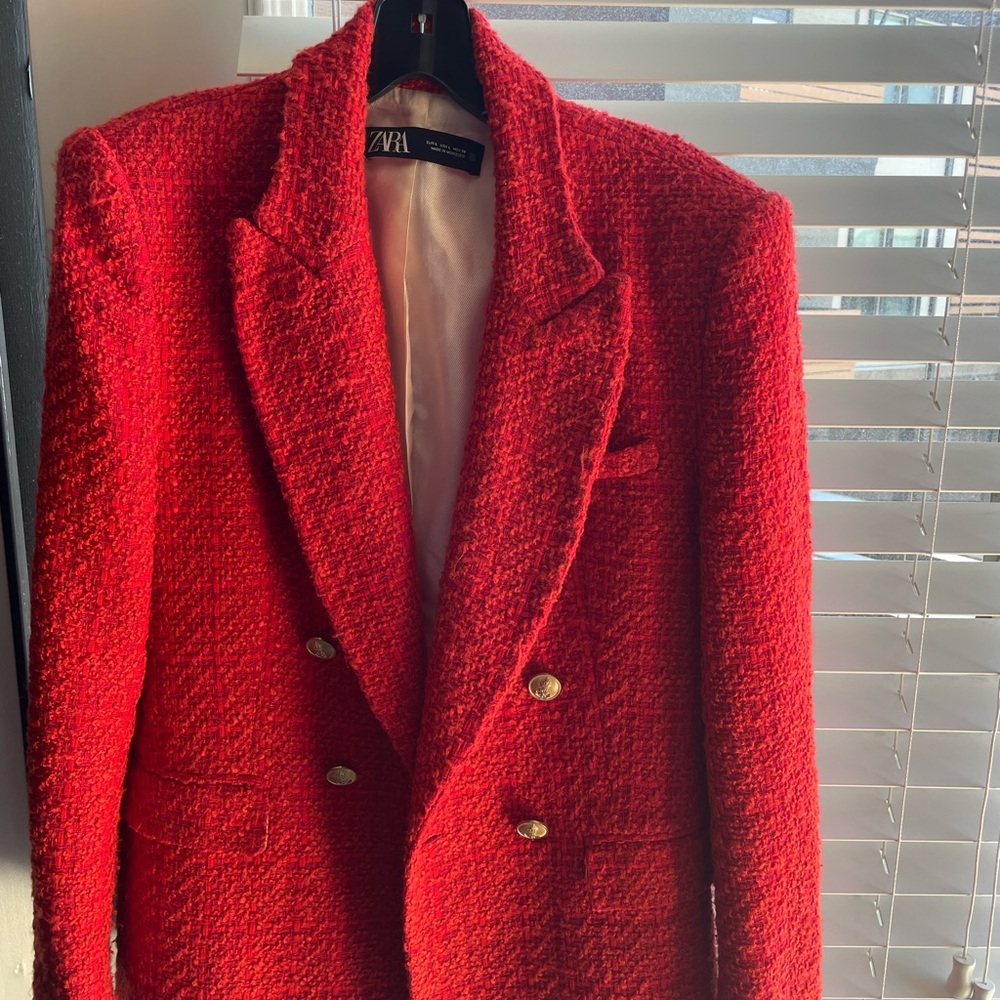 Zara Women’ Red Blazer -large